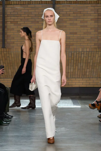 Look 5